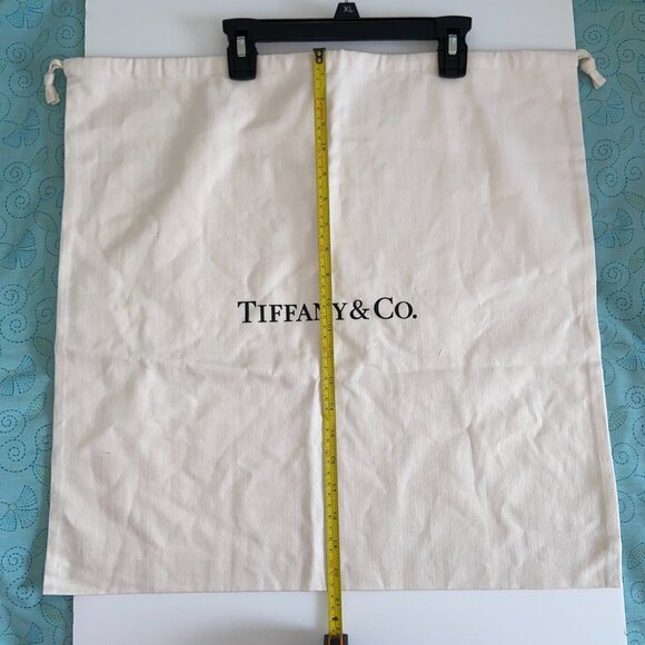 Tiffany and Co Cream Medium-Large Purse Travel Protector - Picture 4 of 4
